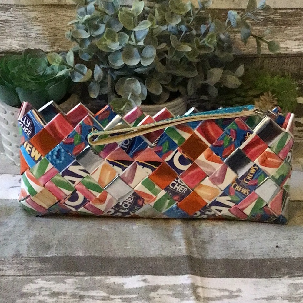 Woven Clutch Bag - Picture 1 of 8